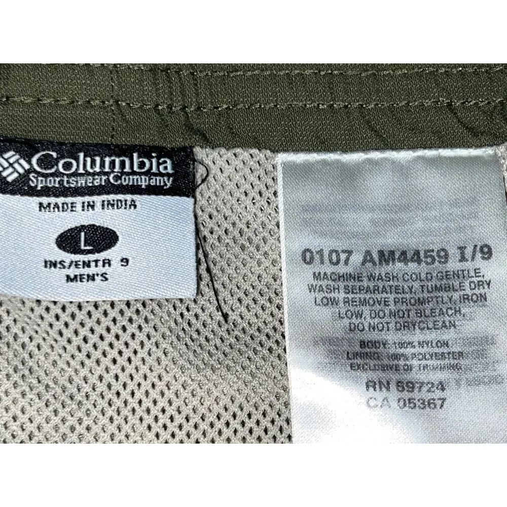 Columbia Camo shorts Mens L